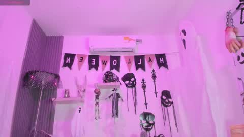 Lau online show from 10/27/25, 12:20