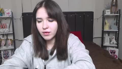 LauraHlot online show from 02/03/25, 12:47