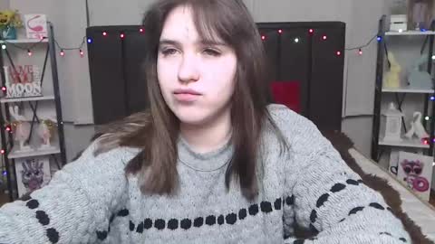 LauraHlot online show from 02/10/25, 12:52