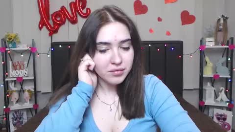 LauraHlot online show from 02/12/25, 10:15