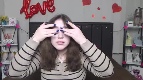 LauraHlot online show from 02/19/25, 09:14