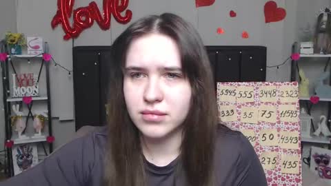 LauraHlot online show from 03/02/25, 12:20