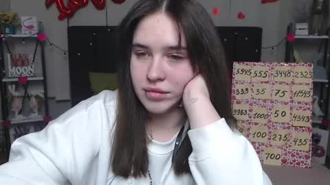 LauraHlot online show from 03/06/25, 06:59