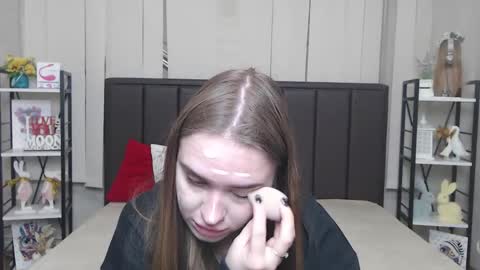 LauraHlot online show from 11/26/25, 07:37