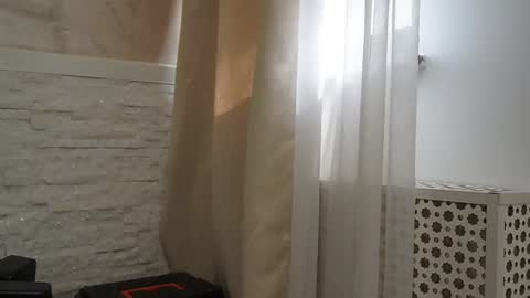 LauraJinx online show from 03/11/25, 08:30