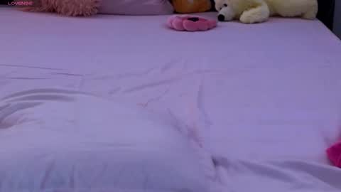 LauraMirage online show from 10/07/25, 07:49