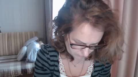 Lauraoven1 online show from 02/17/25, 09:24