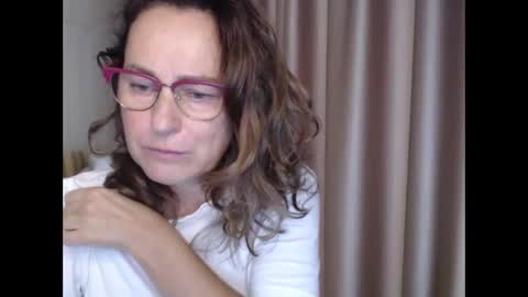 Lauraoven1 online show from 10/10/25, 07:40