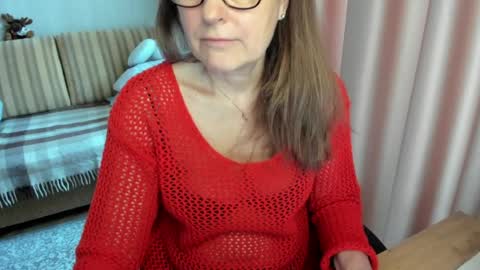 Snapshot of lauraoven1 chatting on 03/07/26, 08:33 Lauraoven1 online show from 03/07/26, 08:33