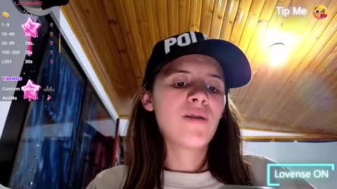 Laura online show from 01/28/25, 11:17