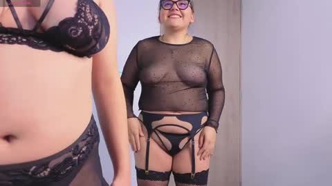 Snapshot of laurasex_21 chatting on 05/27/26, 09:45 Laura online show from 05/27/26, 09:45