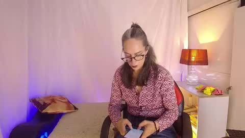 Snapshot of laurasofia45 chatting on 03/28/26, 08:30 Laura Sofia online show from 03/28/26, 08:30