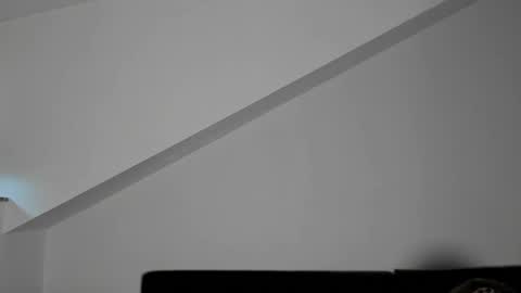 Snapshot of laurasommer chatting on 04/04/26, 04:15 Laura Lara Sommer online show from 04/04/26, 04:15