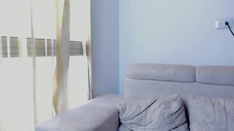 Laureent online show from 12/28/24, 03:04