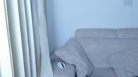 Laureent online show from 02/08/25, 06:43