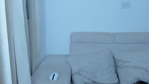 Laureent online show from 02/09/25, 04:36