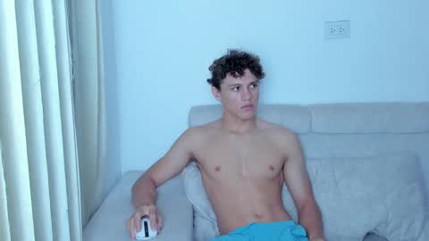 Laureent online show from 02/10/25, 04:52