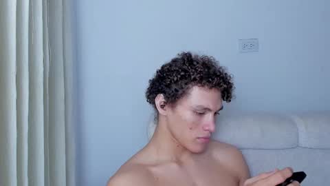 Laureent online show from 02/15/25, 11:17