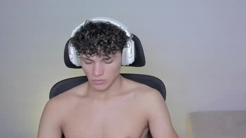 Laureent online show from 10/14/25, 06:25