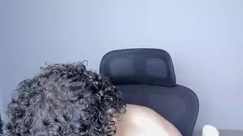 Laureent online show from 11/10/25, 03:38