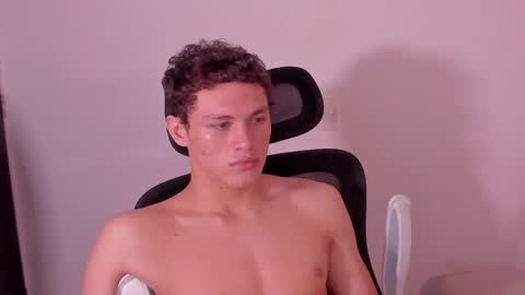 Laureent online show from 03/25/26, 07:25