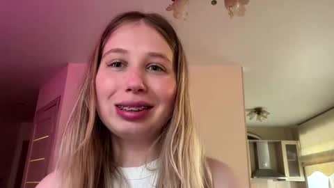 Snapshot of laurelpitney chatting on 04/23/26, 12:29 Chrissy online show from 04/23/26, 12:29