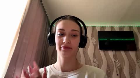 laurelwilliamston online show from 03/25/26, 01:17