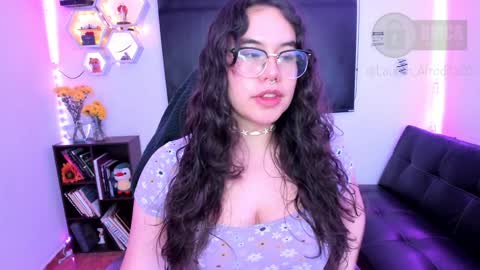  Im Lauren  independent model   online show from 01/14/25, 06:45