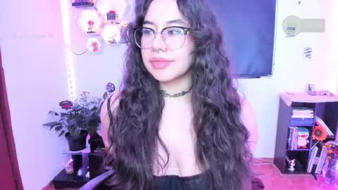  Im Lauren  independent model   online show from 03/01/25, 09:40