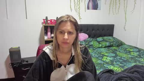 Snapshot of lauren_ashlee chatting on 02/06/26, 02:09 Lauren Independent model online show from 02/06/26, 02:09