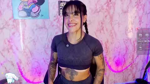 Snapshot of lauren_camila1 chatting on 04/15/26, 02:18 Lau online show from 04/15/26, 02:18