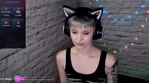 Eva online show from 10/17/25, 06:54