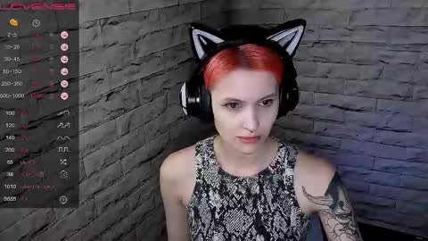 Snapshot of lauren_raquel chatting on 05/10/26, 04:56 Eva online show from 05/10/26, 04:56