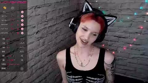 Snapshot of lauren_raquel chatting on 06/09/26, 05:13 Eva online show from 06/09/26, 05:13