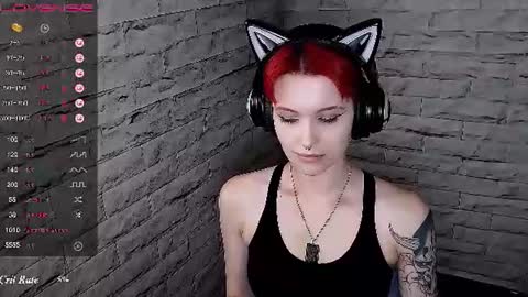 Snapshot of lauren_raquel chatting on 06/17/26, 06:42 Eva online show from 06/17/26, 06:42