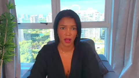 Snapshot of lauren_williams16 chatting on 04/27/26, 11:52 Lauren online show from 04/27/26, 11:52