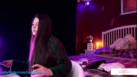 Snapshot of laurenbrite chatting on 02/02/25, 06:04 Lauren Brite online show from 02/02/25, 06:04