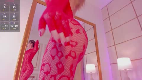 Snapshot of laurencarter1 chatting on 02/09/26, 11:20 online show from 02/09/26, 11:20