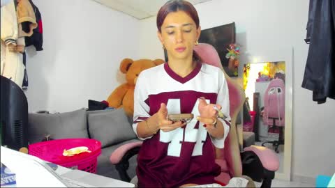 Snapshot of laurencesophiets chatting on 04/23/26, 03:25 SF online show from 04/23/26, 03:25