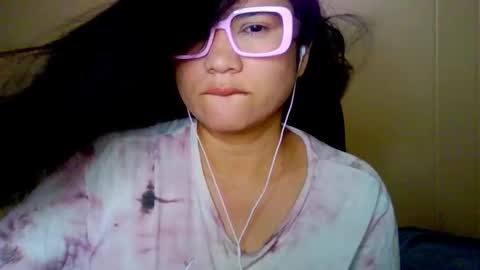 Snapshot of laurengirls1 chatting on 12/23/25, 09:07 onlyfan laureng7 - 7 laureng2 online show from 12/23/25, 09:07