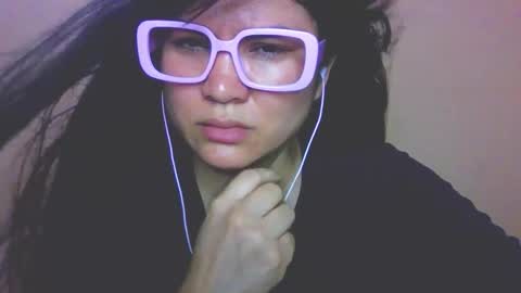 Snapshot of laurengirls1 chatting on 02/27/26, 02:22 onlyfan laureng7 - 7 laureng2 online show from 02/27/26, 02:22