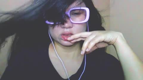 Snapshot of laurengirls1 chatting on 03/16/26, 03:45 onlyfan laureng7 - 7 laureng2 online show from 03/16/26, 03:45