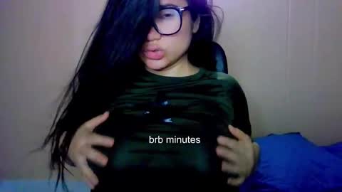 Snapshot of laurengirls1 chatting on 03/21/26, 08:19 onlyfan laureng7 - 7 laureng2 online show from 03/21/26, 08:19