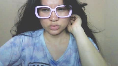 Snapshot of laurengirls1 chatting on 04/06/26, 02:20 onlyfan laureng7 - 7 laureng2 online show from 04/06/26, 02:20