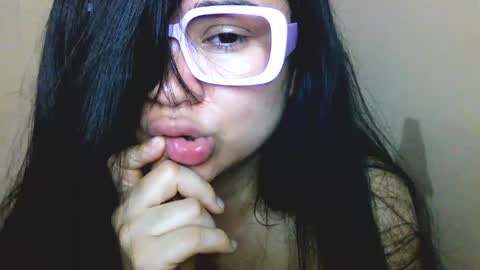 Snapshot of laurengirls1 chatting on 04/13/26, 03:17 onlyfan laureng7 - 7 laureng2 online show from 04/13/26, 03:17