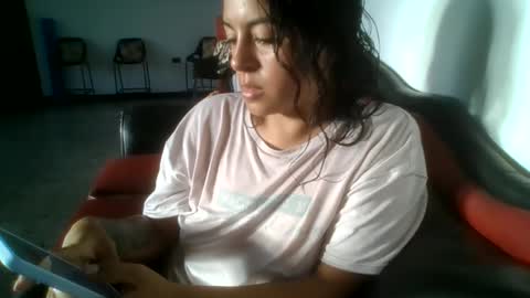 Snapshot of laurenhot94 chatting on 09/22/25, 11:23 laurenhot94 online show from 09/22/25, 11:23