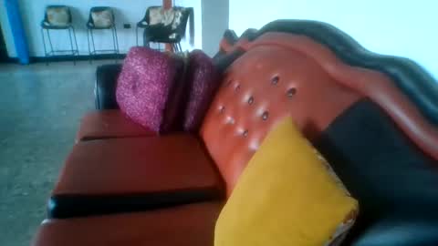 Snapshot of laurenhot94 chatting on 10/20/25, 05:57 laurenhot94 online show from 10/20/25, 05:57