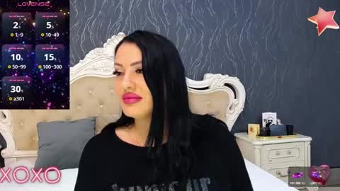 Snapshot of laurenjenssen chatting on 01/17/25, 09:06 Laura online show from 01/17/25, 09:06