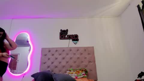 Snapshot of laurenlaine99 chatting on 01/17/25, 06:33 laurenlaine online show from 01/17/25, 06:33