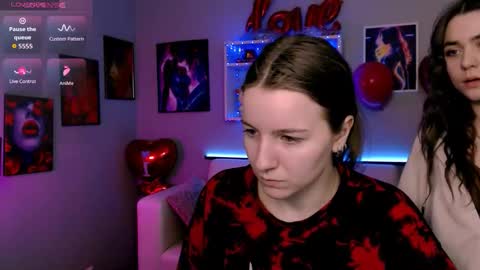 Snapshot of laurenmurrr chatting on 02/24/26, 10:57 Laure online show from 02/24/26, 10:57